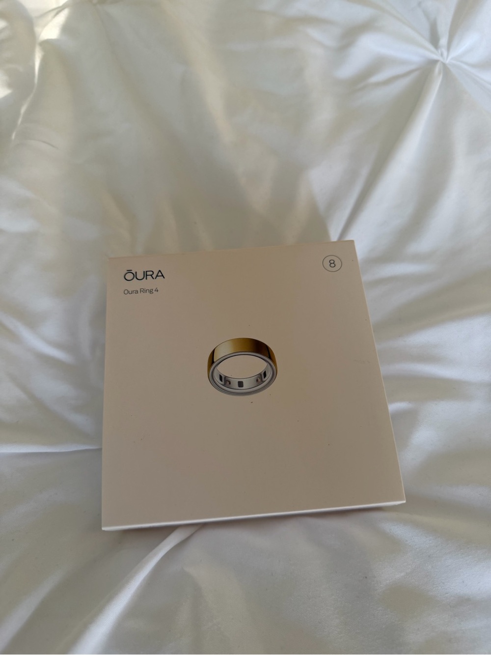 Oura Ring 4 Gold on White Box